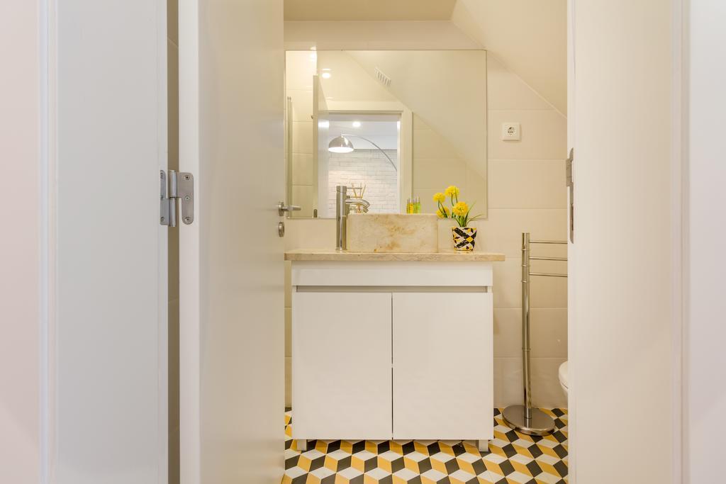 Steps Lisbon Apartment Bagian luar foto