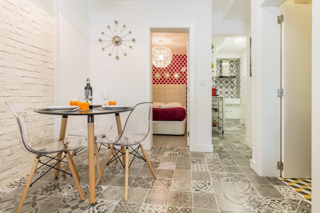 Steps Lisbon Apartment Bagian luar foto